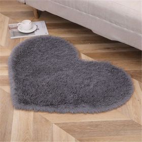 1pc, Plush Heart Shape Rug for Valentine's Day, Wedding Anniversary, and Home Decor - Soft PV Velvet Carpet for Living Room, Bedroom, and Bathroo (Color: Grey, size: 27.56*31.5inch)